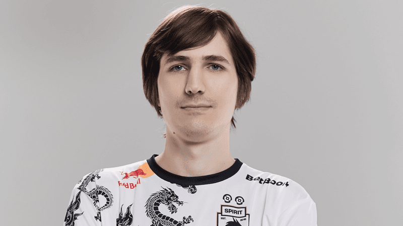 Тренер Team Spirit Illidan во время матча с Team Liquid на UNIVERSE by FISSURE