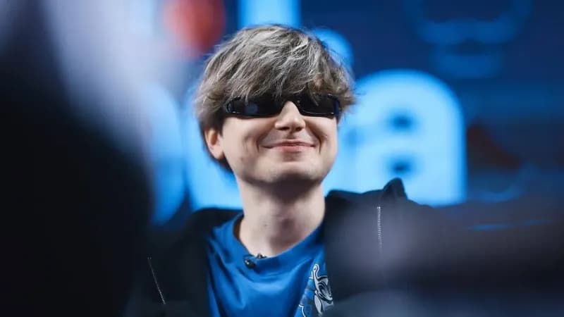 RAMZES666 комментирует стендин Stariy bog в 1w Team на ESSENCE III
