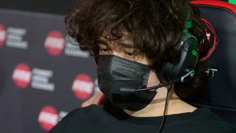 Афиша Fonbet Media Eleague Season 5 по Dota 2 с логотипами команд