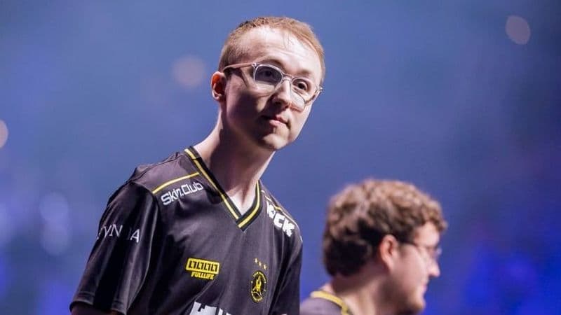 Team Vitality и FUT Esports на PGL Masters Bucharest 2026
