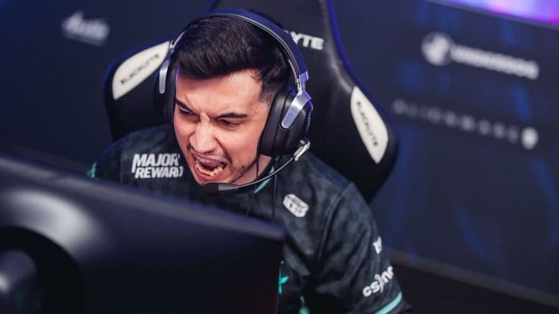 Игроки Aurora Gaming празднуют победу над Team Liquid на PGL Masters Bucharest 2026