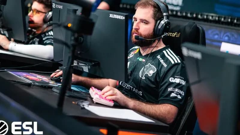 FURIA Esports празднует победу над MOUZ в полуфинале PGL Masters Bucharest 2026